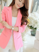 Įvairių spalvų moteriškas švarkas su kišenėmis