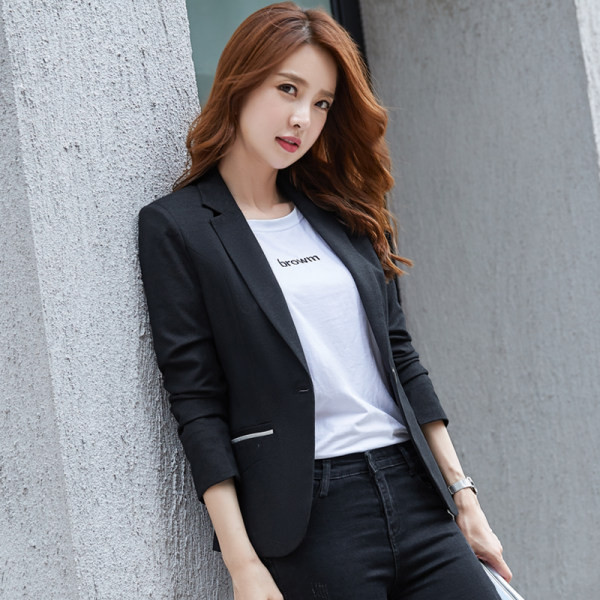 Elegantiška įvairių spalvų moteriška striukė