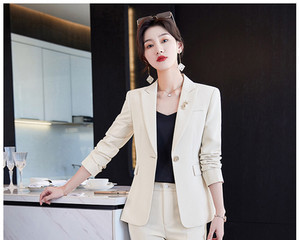 Γυναικείο κομψό σακάκι με τσέπη