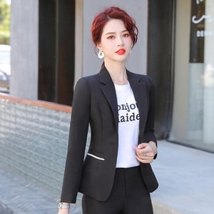 Κομψό γυναικείο σακάκι με τσέπη σε διάφορα χρώματα