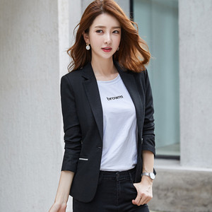 Καθαρό γυναικείο σακάκι