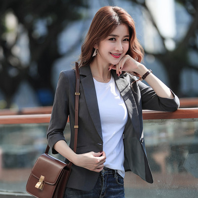 Καθαρό γυναικείο σακάκι