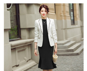 Γυναικείο καρό σακάκι με τσέπη