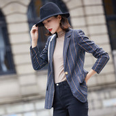 Geaca de dama - dungi cu buzunar