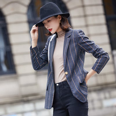 Geaca de dama - dungi cu buzunar