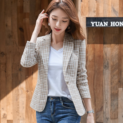 Trijų spalvų moteriškas švarkas su kišene