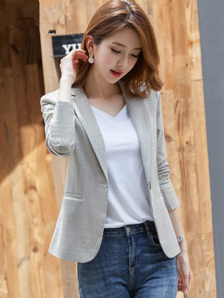 Elegantiškas moteriškas švarkas su - ilgomis rankovėmis