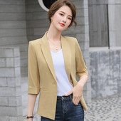 Trijų spalvų moteriškas švarkas su kišene