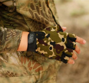 Meeste sõrmedeta kindad