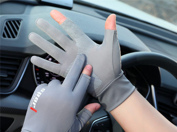 Текстилни мъжки ръкавици