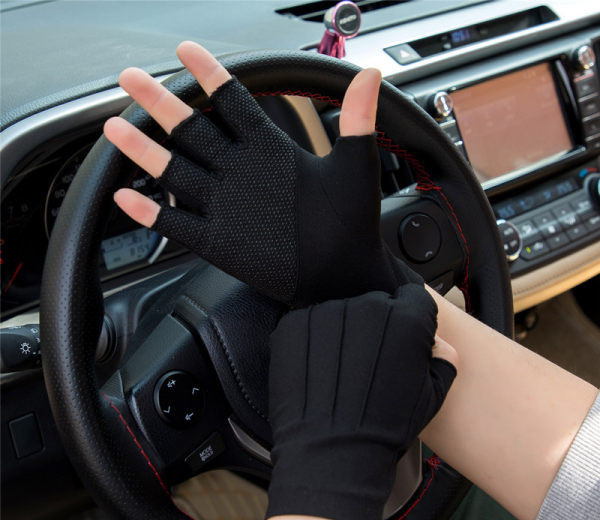 Изчистен модел мъжки текстилни ръкавици