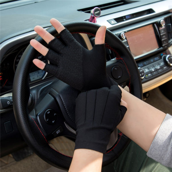 Изчистен модел мъжки текстилни ръкавици