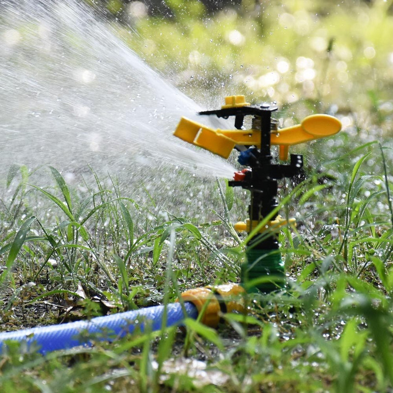 360-градусова въртяща се регулируема градинска въртяща се дюза с 1/2 3/4 резба, двоен изход, люлееща се спринклерна вода, напоителна морава 1 бр.