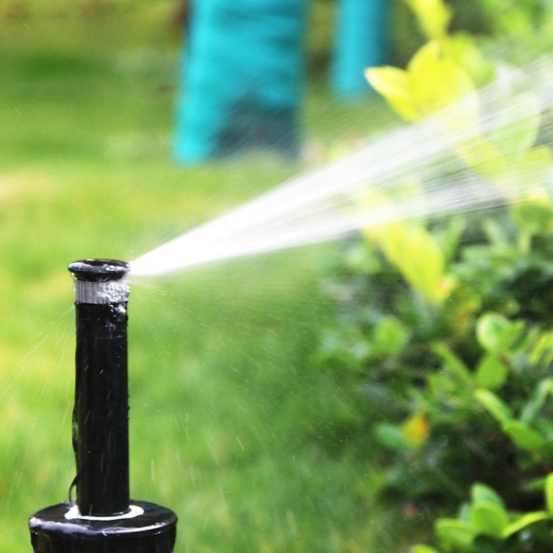2 бр. 0~360 градуса регулируем разпръскващ спринклер Изскачащ накрайник за напояване на градински тревни площи Резервна дюза 1/2" вътрешна резба