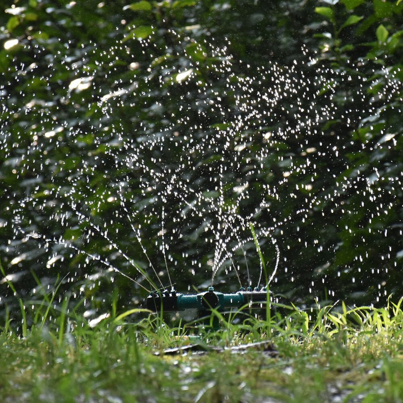Αυτόματος περιστρεφόμενος ψεκαστήρας 3 βραχιόνων με πλαστική στήριξη νυχιών Βάση Garden Agriculture Yard Lawn Grass Irrigation Watering Nozzl