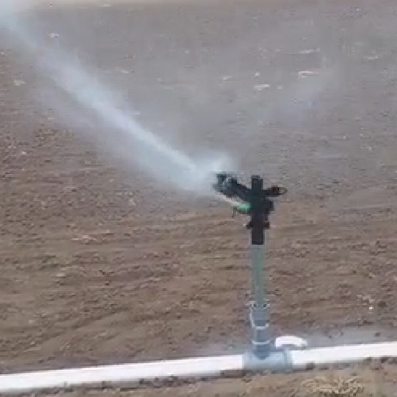 1 ιντσών εκτοξευτήρες αγροκτημάτων γκαζόν κήπου Περιστρεφόμενος ψεκαστήρας νερού Ρυθμιζόμενη γωνία Ακροφύσιο Rocker για πότισμα & άρδευση 1 σετ