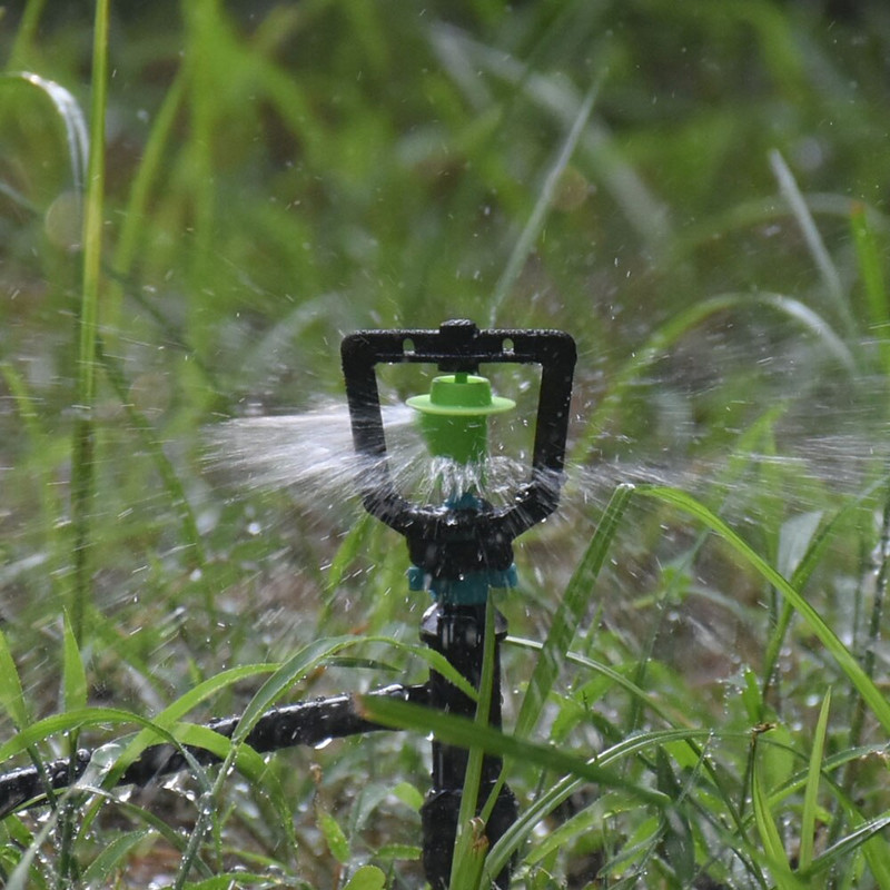 Περιστρεφόμενα ακροφύσια καταιωνιστήρων κήπου Με υποστήριξη ακροφυσίου ψεκαστήρες ποτίσματος κήπου για μικροάρδευση θερμοκηπίου κήπου γκαζόν 5τμχ
