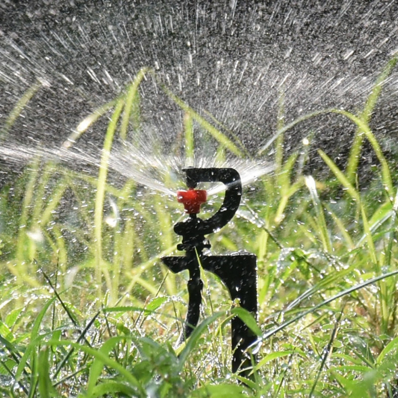 20 τεμ. Περιστρεφόμενοι ψεκαστήρες διάθλασης τύπου G 360 μοιρών Ακροφύσιο ψεκασμού εξοικονόμησης νερού Refract με βύσμα 1/4