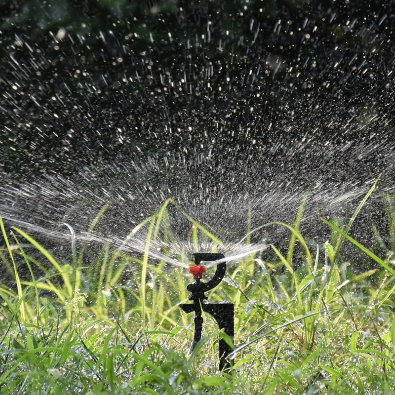 20 τεμ. Περιστρεφόμενοι ψεκαστήρες διάθλασης τύπου G 360 μοιρών Ακροφύσιο ψεκασμού εξοικονόμησης νερού Refract με βύσμα 1/4