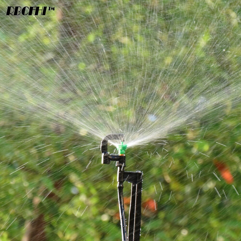 Поливане на градина Фиксиран държач Въртящи се спринклери Накрайник с форма на обувка с 1/4'' маркуч Бар Мини клапан Растения Напояване на оранжерии