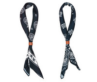 Μοντέρνο ανδρικό κασκόλ με φλοράλ μοτίβα