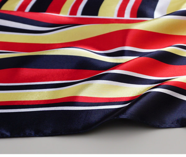 Svītraina vīriešu šalle