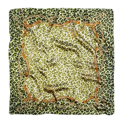 Модерен мъжки шал с животински принт