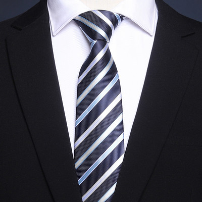 Κομψή ανδρική γραβάτα σε διάφορα χρώματα