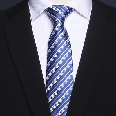 Κομψή ανδρική γραβάτα σε διάφορα χρώματα