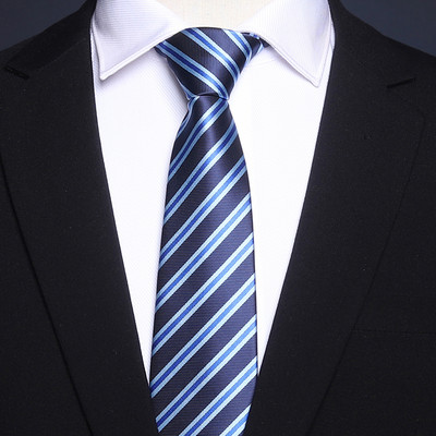 Κομψή ανδρική γραβάτα σε διάφορα χρώματα