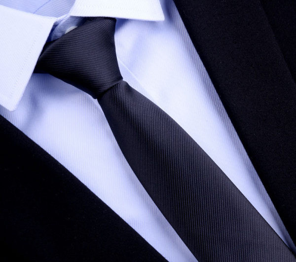 Svītraina vīriešu kaklasaite