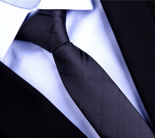 Svītraina vīriešu kaklasaite