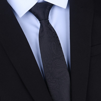Ανδρική γραβάτα σε μαύρο χρώμα