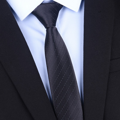 Ανδρική γραβάτα σε μαύρο χρώμα