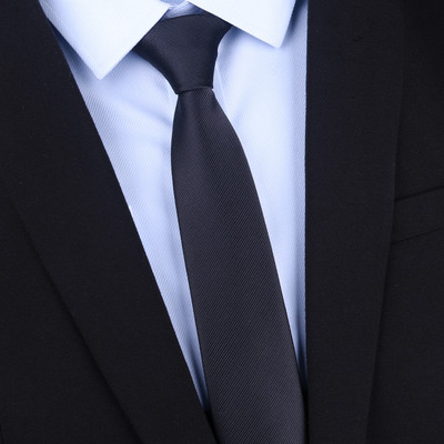 Ανδρική γραβάτα σε μαύρο χρώμα
