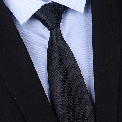 Ανδρική γραβάτα σε μαύρο χρώμα