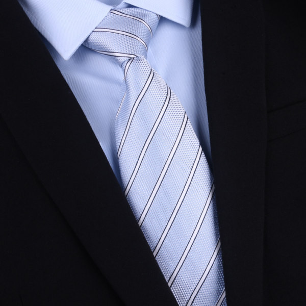 Ανδρική επίσημη γραβάτα κατάλληλη για επαγγελματικούς λόγους