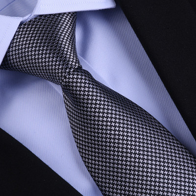 Jauna modeļa vīriešu kaklasaite - vairākas krāsas