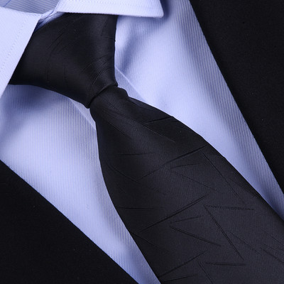 Jauna modeļa vīriešu kaklasaite - vairākas krāsas