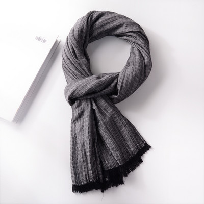 Alkalmi férfi sál retro modell mintával