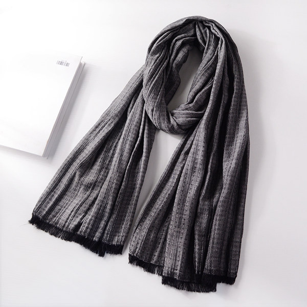 Alkalmi férfi sál retro modell mintával