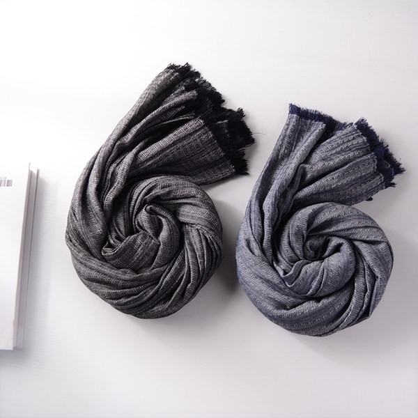 Alkalmi férfi sál retro modell mintával