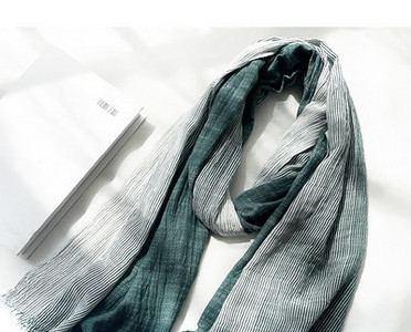 Φθινοπωρινό-χειμωνιάτικο ανδρικό κασκόλ με ριγέ σχέδιο