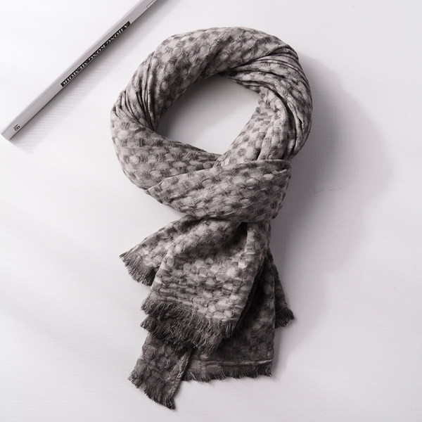 Retro modeļa vīriešu šalle ar apdruku