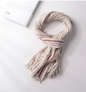 Klasični muški karirani šal