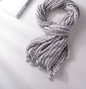 Klasični muški karirani šal