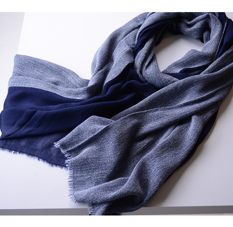 Ανδρικό κασκόλ casual σε δύο χρώματα