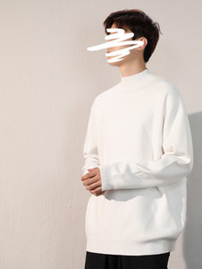 Ανδρικό πουλόβερ με ψηλό γιακά