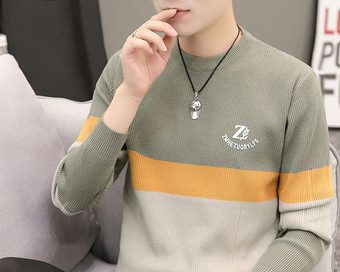 Ανδρικό χειμωνιάτικο πουλόβερ με οβάλ γιακά