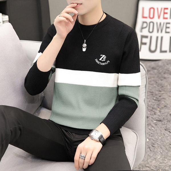 Ανδρικό χειμωνιάτικο πουλόβερ με οβάλ γιακά